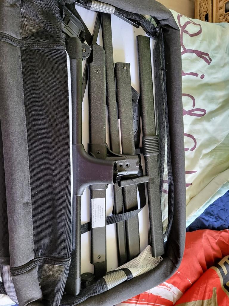 Zwart baby wiegje met matras, Ophalen