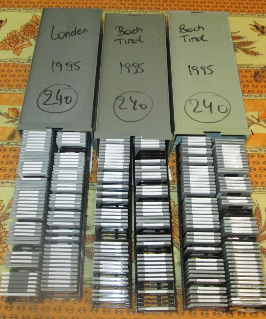 240 oude Dia's - Londen en Tirol - 1995, Verzamelen, Foto's en Prenten, 1980 tot heden, Foto, Zo goed als nieuw, Buitenland