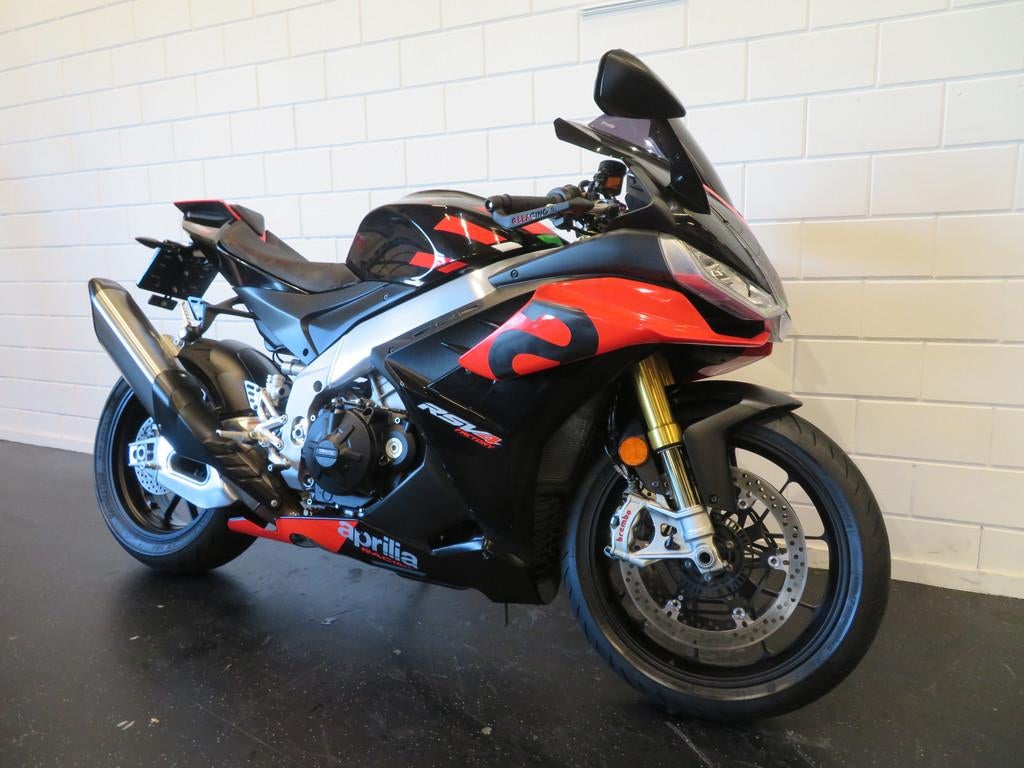 Aprilia RSV4 FACTORY APRC TOPPER!, Motoren, Motoren | Aprilia, Bedrijf, Super Sport