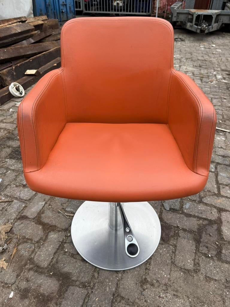 Kappersstoel - Oranje - REM, Ophalen, Rem, Gebruikt, Overige kleuren