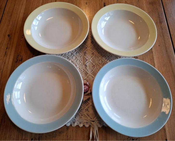 4 Vintage pastel borden, Regout / Sphinx, Ophalen of Verzenden