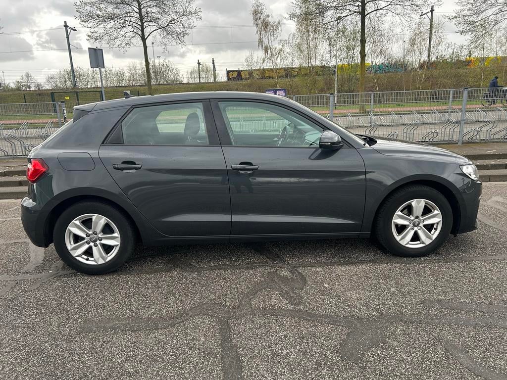 Audi A1 25 Tfsi 95pk 2019 Grijs 138575km, Auto's, Audi, Voorwielaandrijving, A1, 95 pk, Handgeschakeld