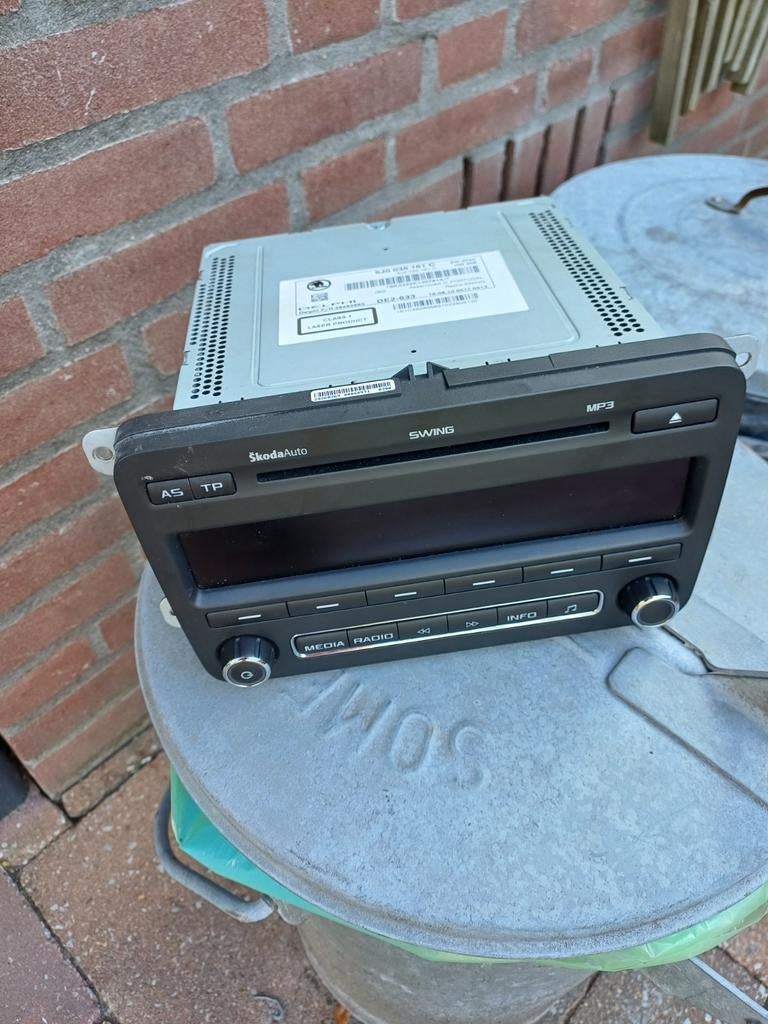 Autoradio skoda⁹, Ophalen