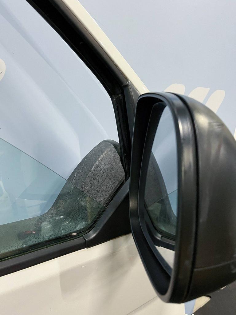 VW Transporter T5 GP Voorportier rechts wit LB9A 7E0831056F, Auto-onderdelen, Gebruikt, -, Deur, -