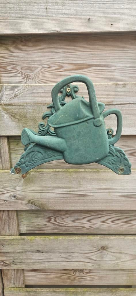 Decoratieve gietijzeren tuinslanghouder met slang, Ophalen of Verzenden, Gebruikt, Tuinslanghaspel