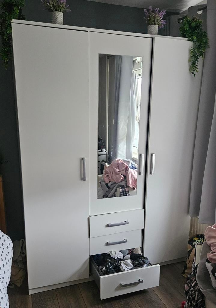 Kledingkast Jysk, Huis en Inrichting, Kasten | Kledingkasten, Ophalen, Gebruikt, 50 tot 75 cm, 150 tot 200 cm