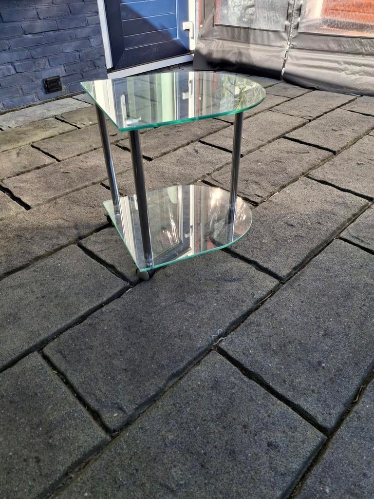 GLAS  BIJZETTAFEL  MET WIELEN. NIEUW!, Ophalen, Minder dan 45 cm, Minder dan 55 cm, Nieuw
