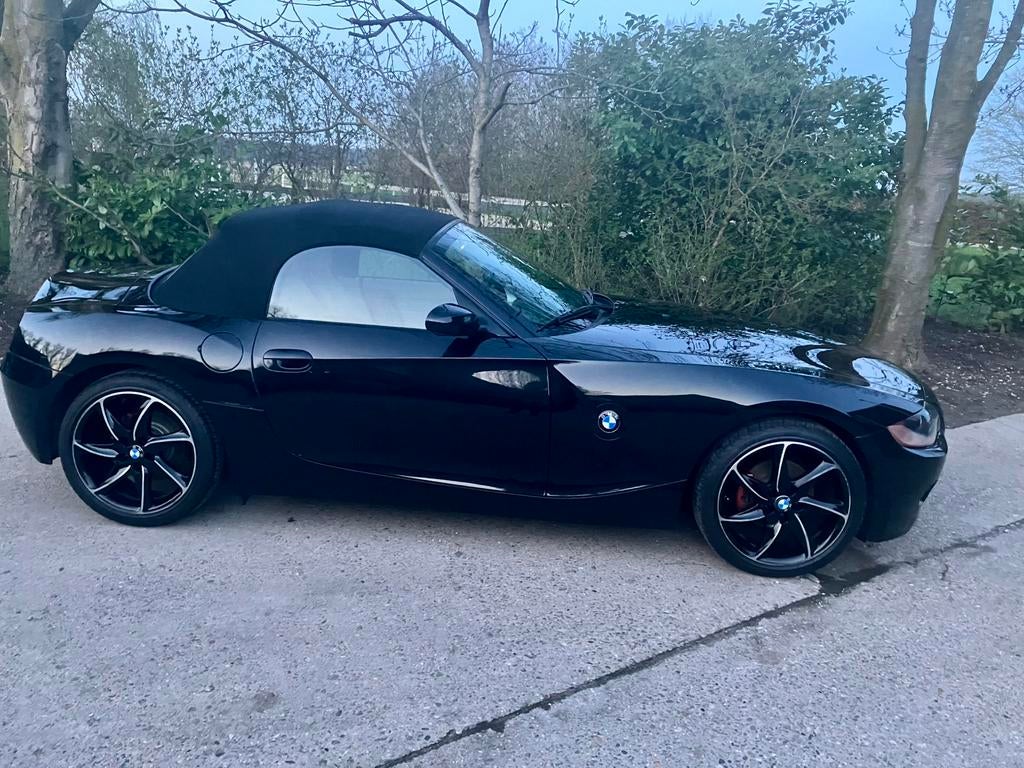 BMW Z4,  2006 (zou je echt niet zeggen) Zwart, Auto's, 2171 cc, 1225 kg, Cabriolet, Zwart