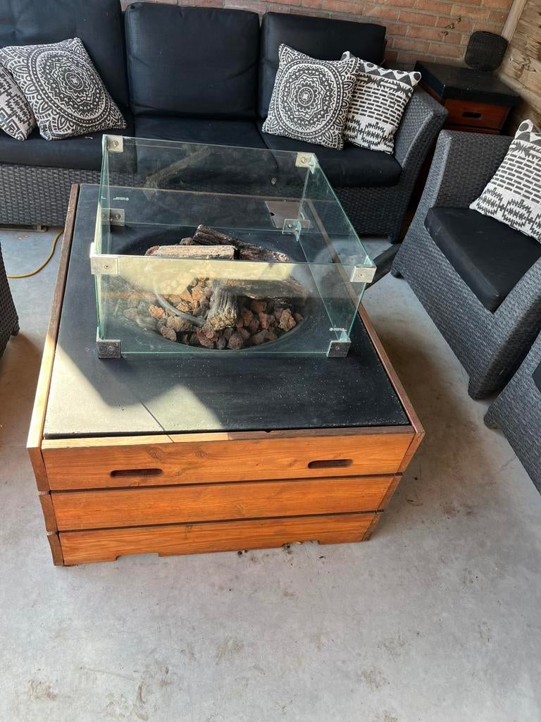 Happy cocooning vuurtafel & gas ombouw & glazen afscherming, Ophalen, Zo goed als nieuw