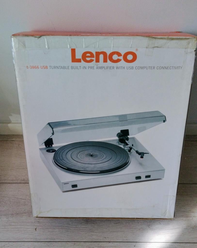 Lenco L-3866 Turntable Built-in pre amplifier USB, Ophalen of Verzenden, Zo goed als nieuw, Platenspeler, Overige merken