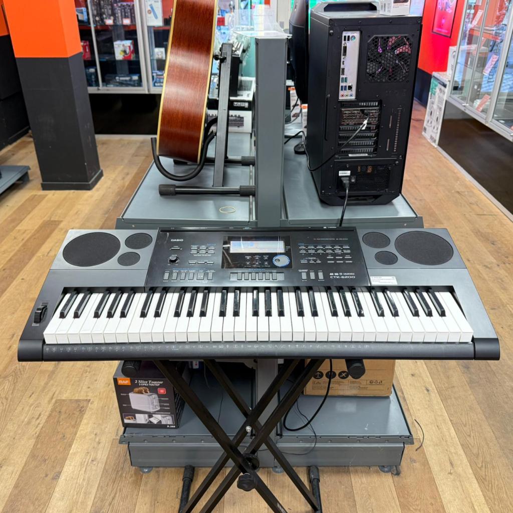 Casio CTK-6200 Keyboard met 61 toetsen, Casio, Zo goed als nieuw, Support@casio.com, 6-2, Hon-machi 1-chome
Shibuya-ku, Tokyo 151-8543
Japan