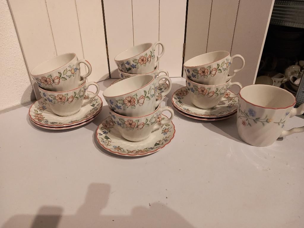 Wood and Sons. Servies Spring Fields, Ophalen of Verzenden, Zo goed als nieuw, Overige stijlen, Kop(pen) en/of Schotel(s)