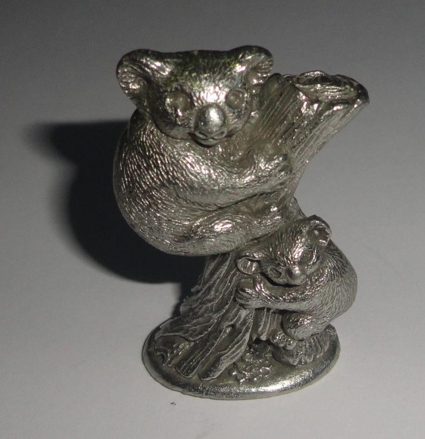 Koala's op boom - Australisch souvenir beeldje - Tin, Verzamelen, Ophalen of Verzenden, Zo goed als nieuw, Dier