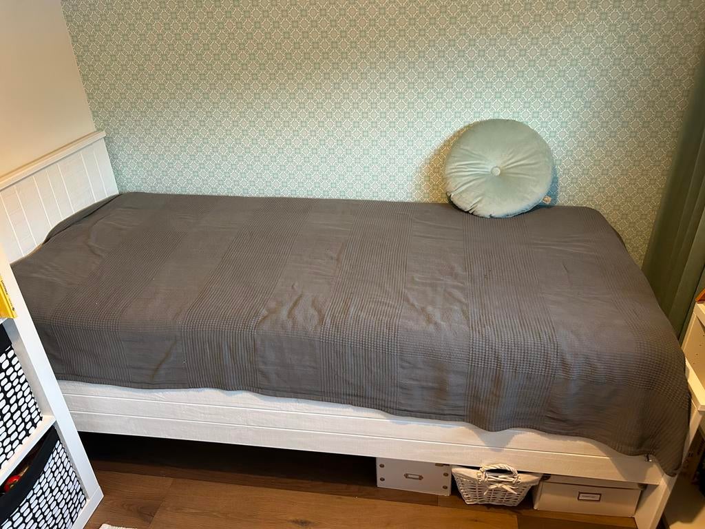 1-persoonsbed, kinder/ tienerkamer, Ophalen, 85 tot 100 cm, Zo goed als nieuw, Lattenbodem