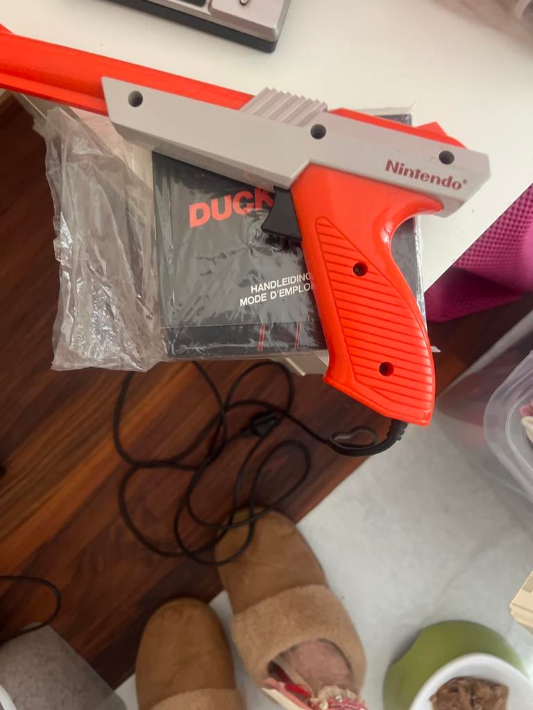 Duck Hunt NES met Zapper Light Gun en handleiding, Gebruikt, Shooter, 1 speler, Ophalen of Verzenden