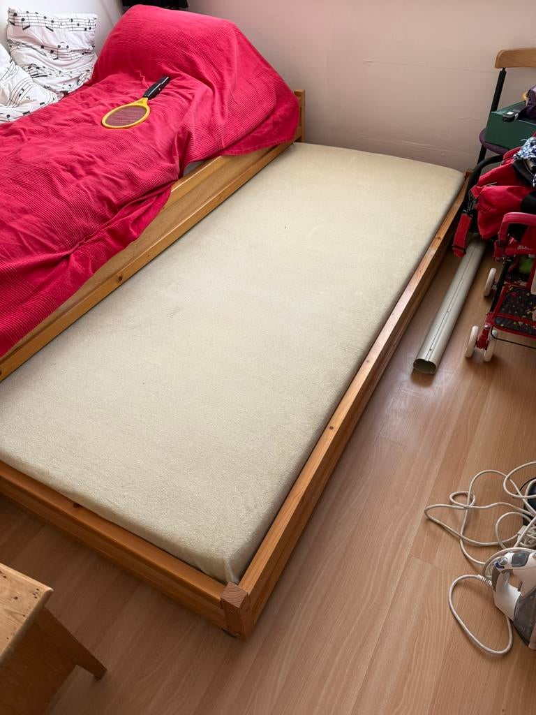 Lundia bed, Ophalen, Gebruikt, 90 cm, 200 cm