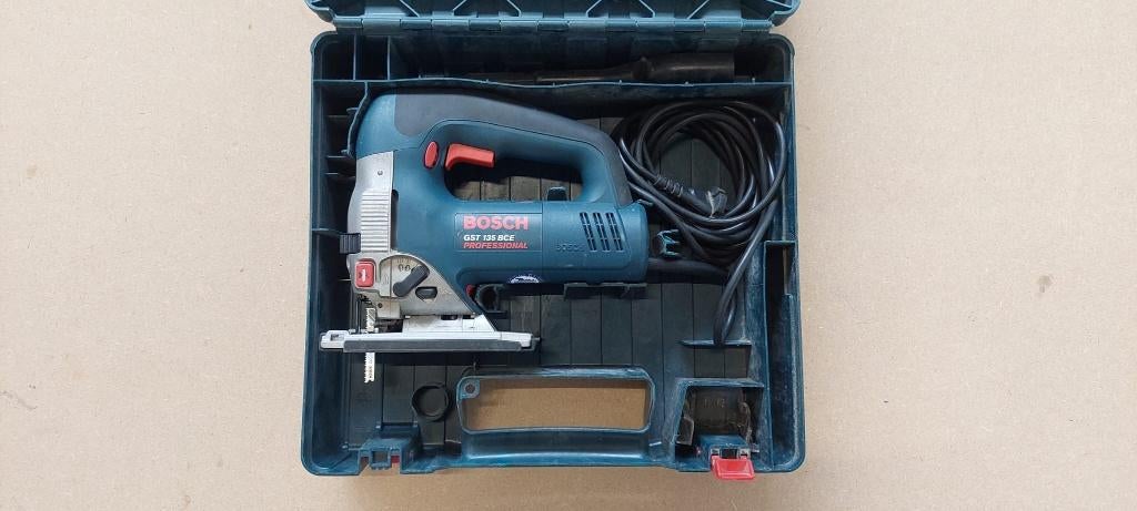 Decoupeerzaag, Ophalen, 600 tot 1200 watt, Zo goed als nieuw, Bosch