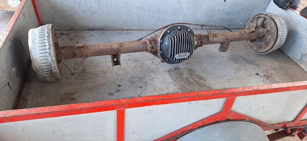 Chevy C10/K10/G20 Achteras, Ophalen