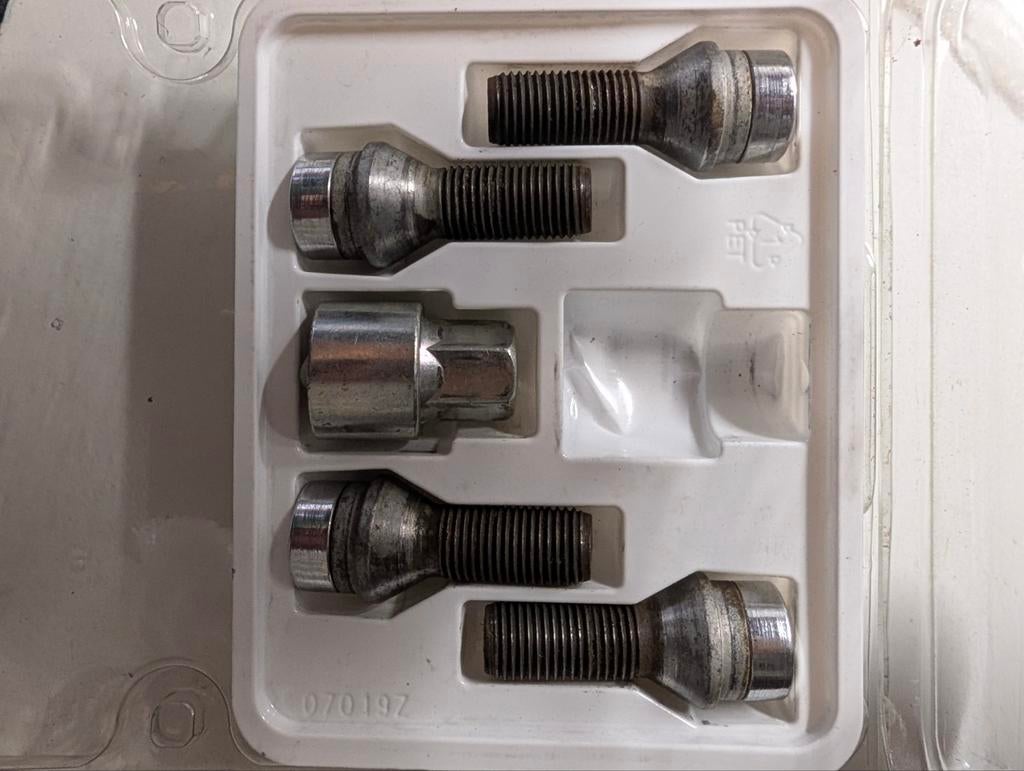 Golf slotbouten, Auto diversen, Anti-diefstal, Ophalen of Verzenden