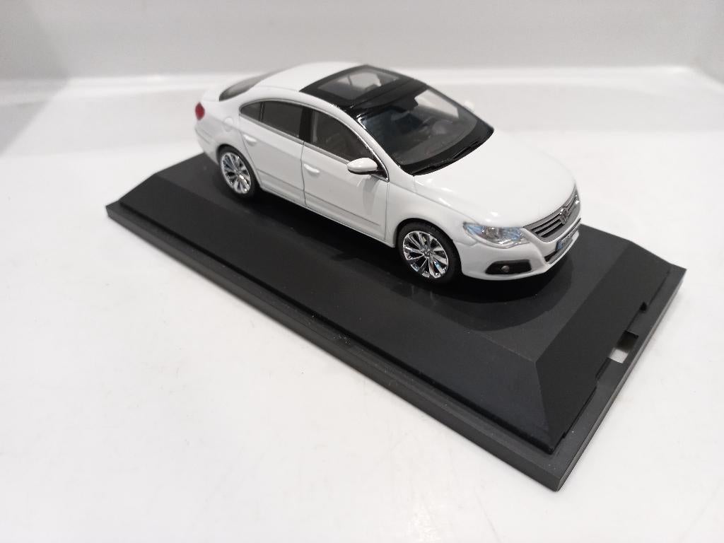 Volkswagen Passat Schuco 1:43 modelauto 129, Hobby en Vrije tijd, Modelauto's | 1:43, Ophalen of Verzenden, Nieuw, Auto, Schuco