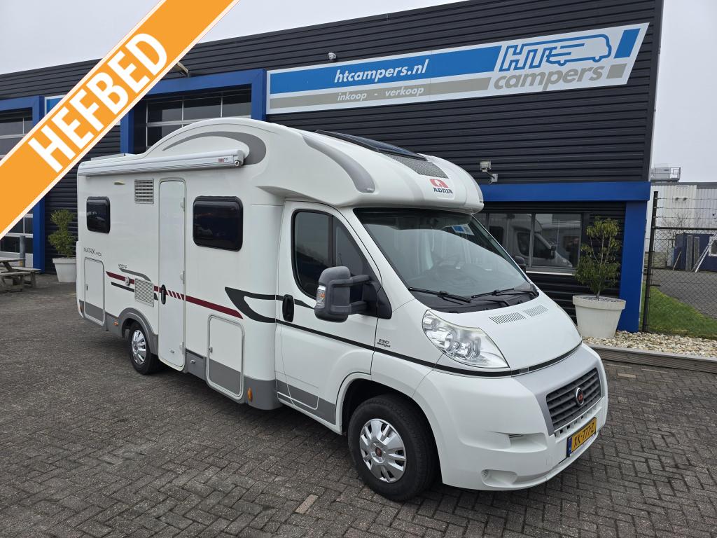 Adria Matrix Axess 650 SF B.J. 2013 Z.G.O.H. Gezinscamper., Standaard zit, Ringverwarming, Fiat, Bedrijf