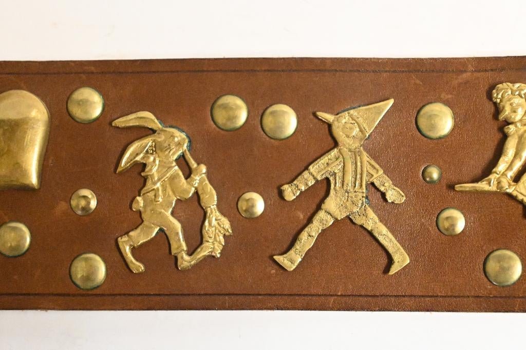 leren riem versierd messing sprookjes winter tracht tirol, Ophalen of Verzenden, Gebruikt, Overige typen