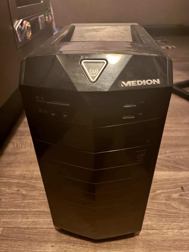 Goeie computer / PC van Medion, Computers en Software, Desktop Pc's, Ophalen, Zo goed als nieuw
