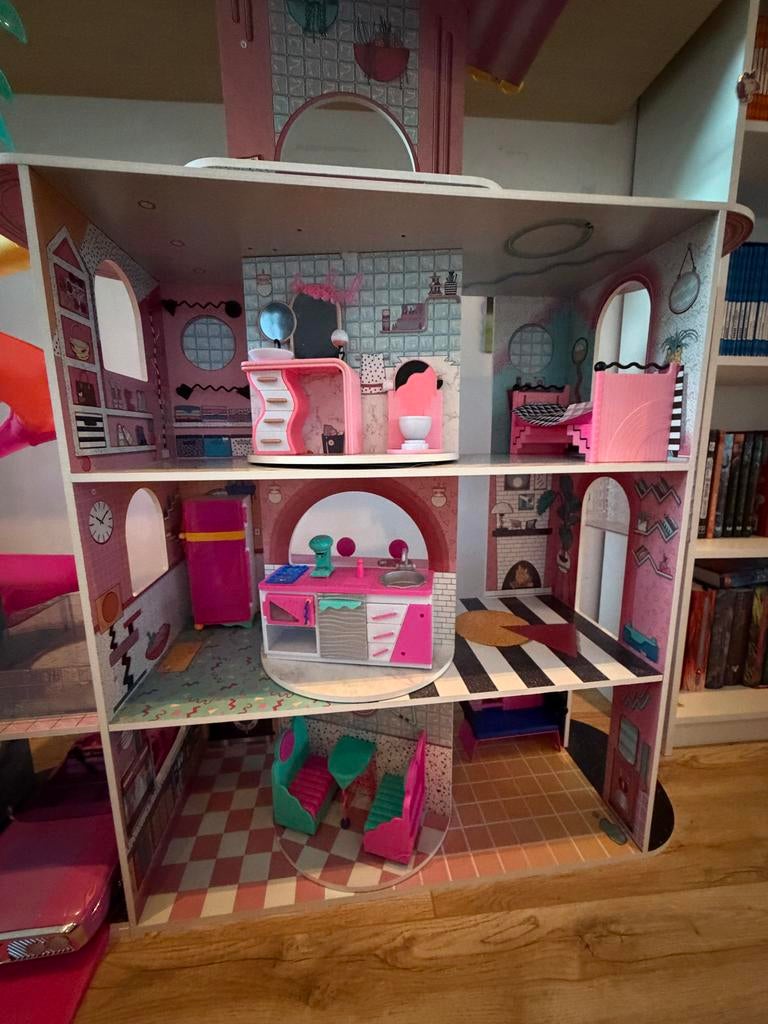 LOL Surprise Huis met draaiende delen en accessoires, Ophalen, Zo goed als nieuw, Meisje