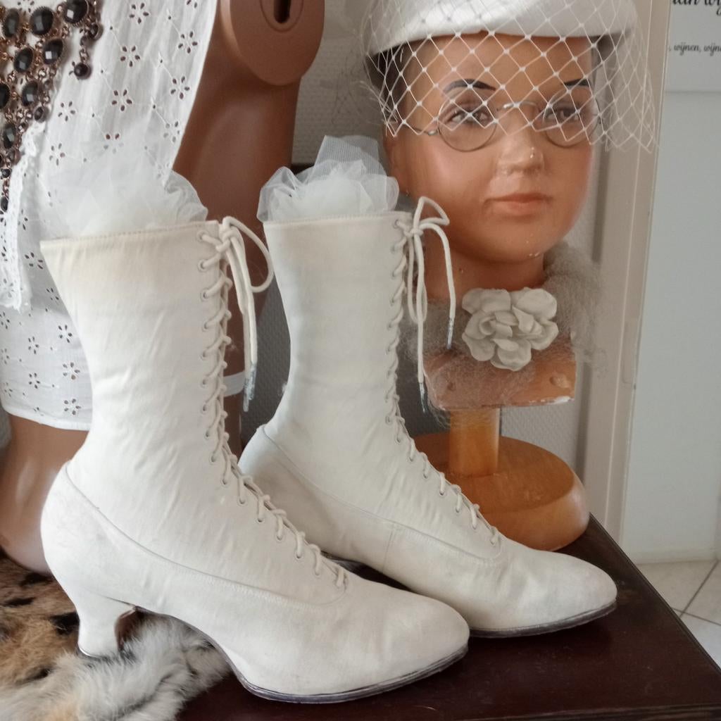 Antieke Victoriaanse rijglaarsjes, Antiek en Kunst, Ophalen of Verzenden