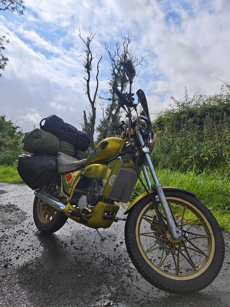 Aprilia Red Rose zonder motorblok) - Garbage Run Schotland, Fietsen en Brommers, Brommers | Oldtimers, Ophalen