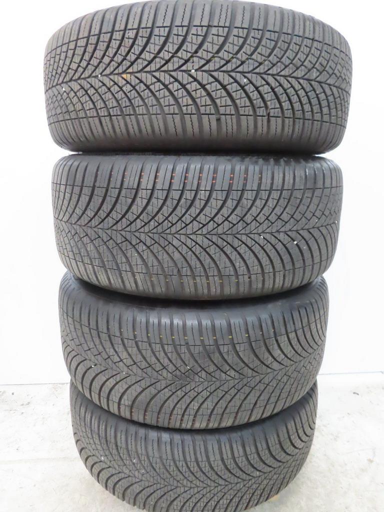 Mercedes C W206 300E 400E 18 inch AMG velgen met all season, Auto-onderdelen, Banden en Velgen, 18 inch, Gebruikt, -, -