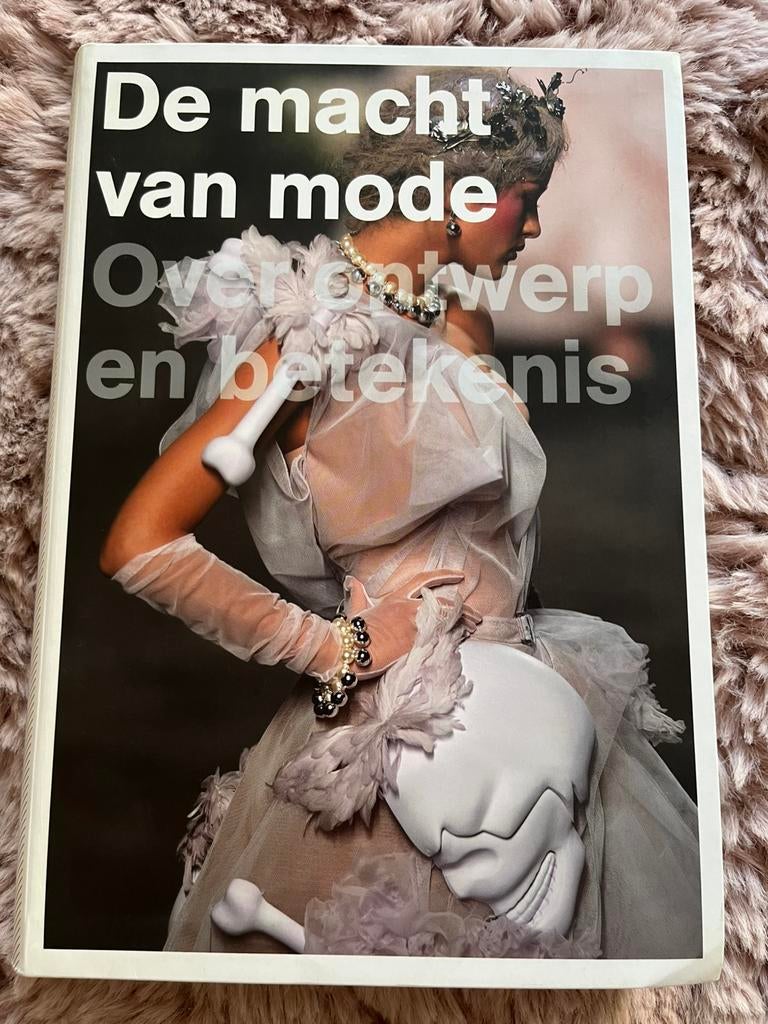 De Macht Van Mode, Ophalen of Verzenden, Zo goed als nieuw, Overige onderwerpen