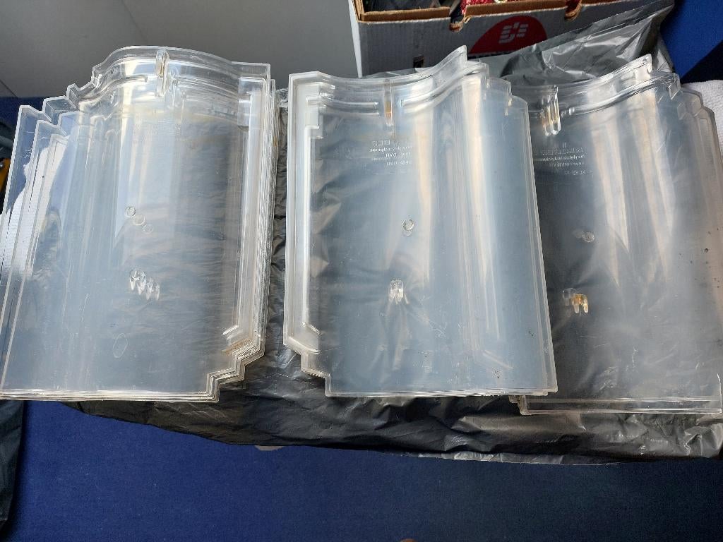 Te koop GEBRUIKTE  KLOBER  Acryl  OVH dakpannen, Doe-het-zelf en Verbouw, Ophalen, Kunststof, Overige kleuren, Dakpannen