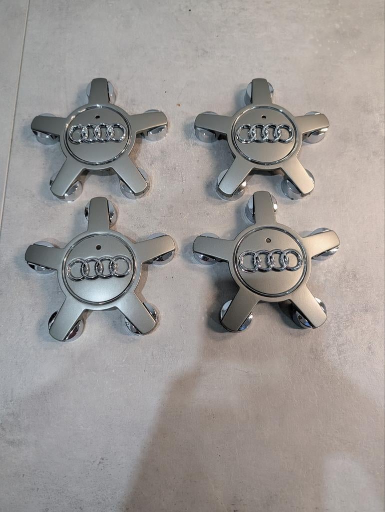 Verschillende naafdoppen nieuw en gebruikt Audi, Ophalen of Verzenden