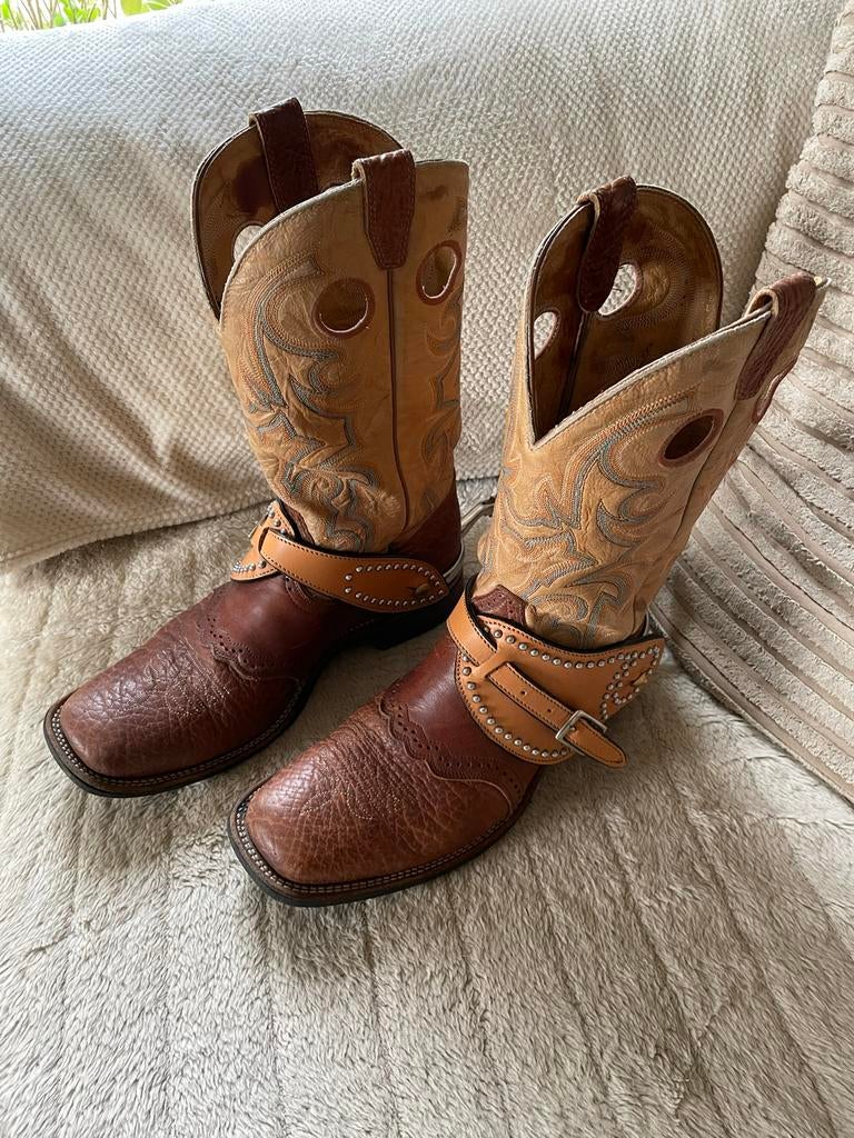 Cowboy laarzen met western sporen, Dieren en Toebehoren, Paarden en Pony's | Overige Paardenspullen, Ophalen of Verzenden, Zo goed als nieuw