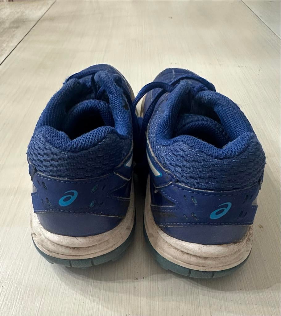 ASICS Hockeyschoenen - maat 35.5 - Blauw, Sport en Fitness, Hockey, Ophalen, Schoenen