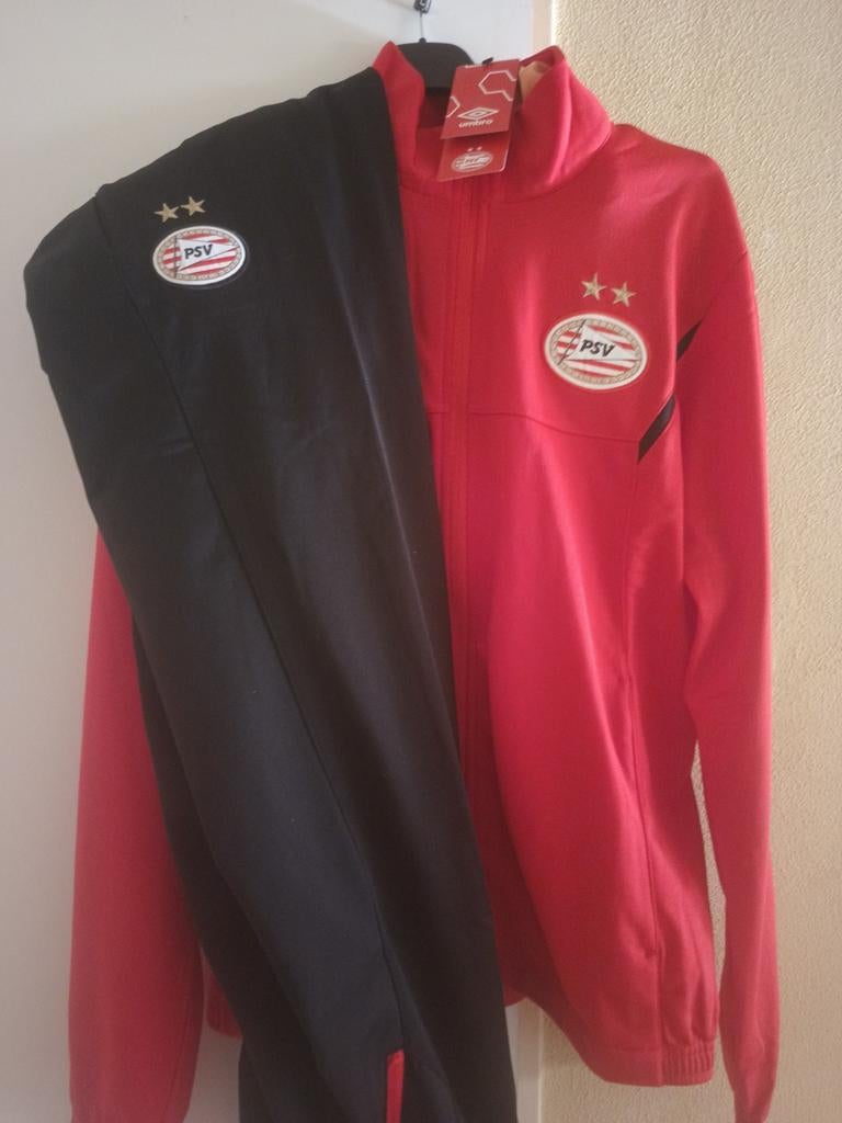 PSV Trainingspak - new size M, Maat 48/50 (M), Nieuw, Ophalen of Verzenden, Voetbal