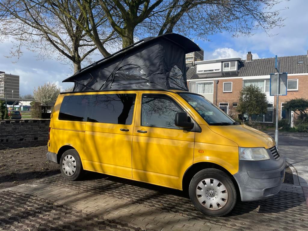 Volkswagen T5 camper, Caravans en Kamperen, Campers, Automaat, Buscamper of Camperbus, Koelkast, Volkswagen