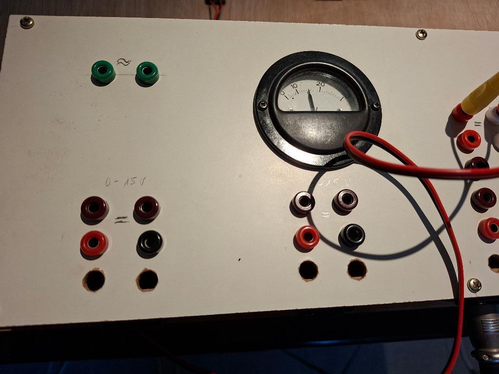 trafo 25 euro, Overige merken, Gebruikt, Ophalen of Verzenden, Transformator of Voeding