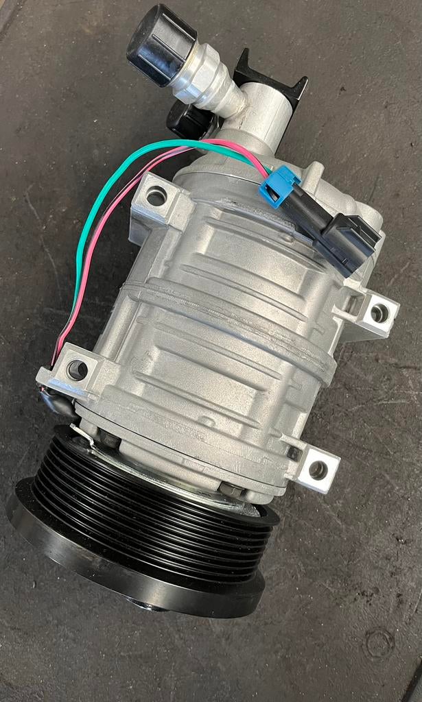 Seltec/valeo compressor model TM21 24V, Ophalen, Nieuw