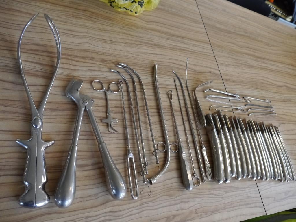Vintage set medisch gereedschap, Antiek en Kunst, Antiek | Gereedschap en Instrumenten, Ophalen of Verzenden