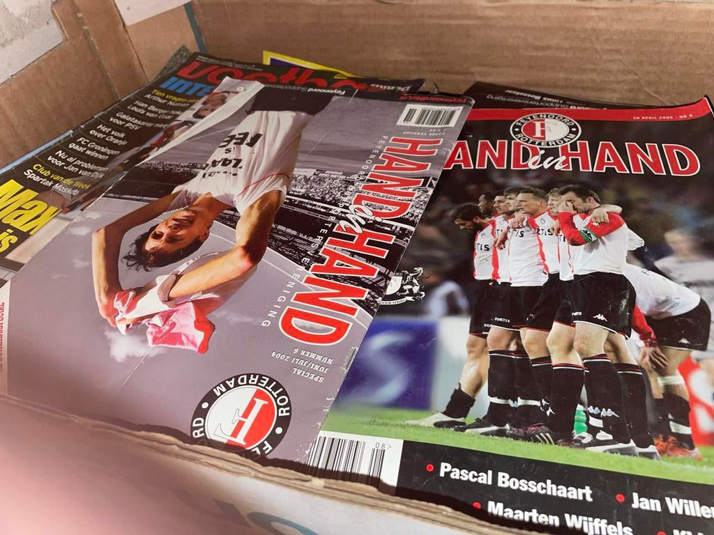 Collectie V I en Feyenoord Hand in Hand voetbalmagazines, Ophalen of Verzenden, Gelezen, Algemeen