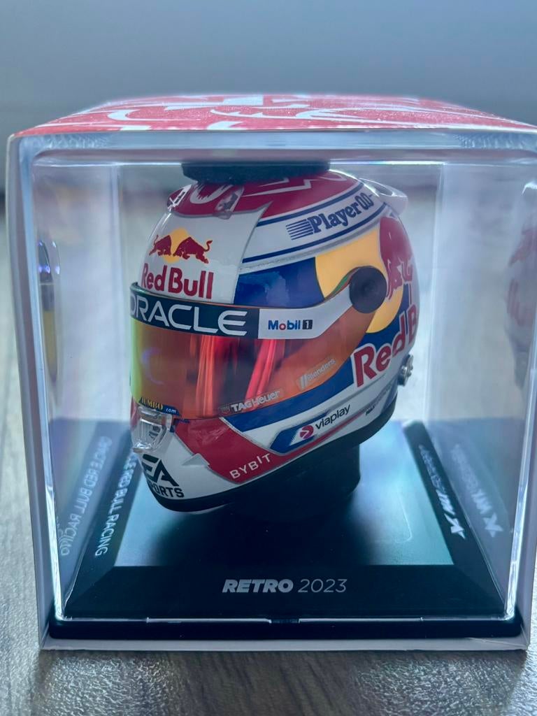 Max Verstappen retro helm 2023, Ophalen of Verzenden, Nieuw, Formule 1