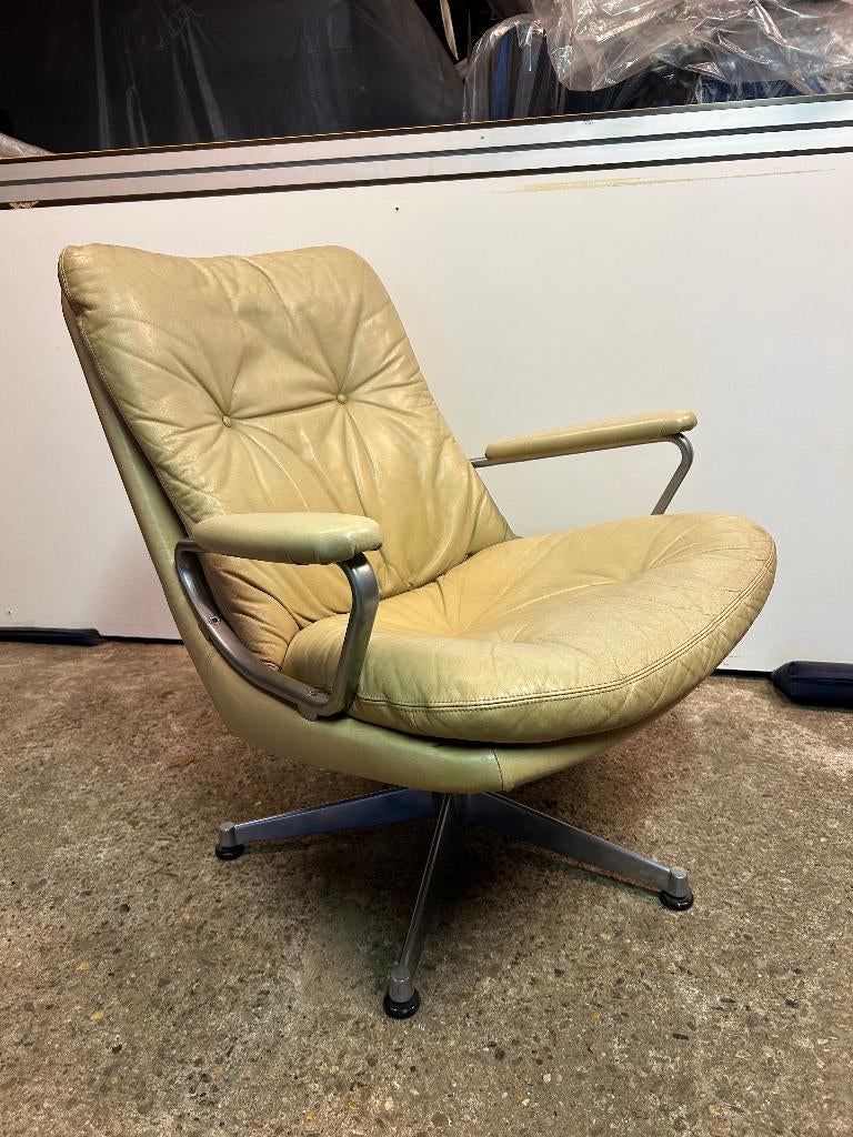 Strassle Gentilina fauteuil Andre Vandenbeuck vintage beige, Huis en Inrichting, Fauteuils, Gebruikt, Ophalen of Verzenden, Nvt