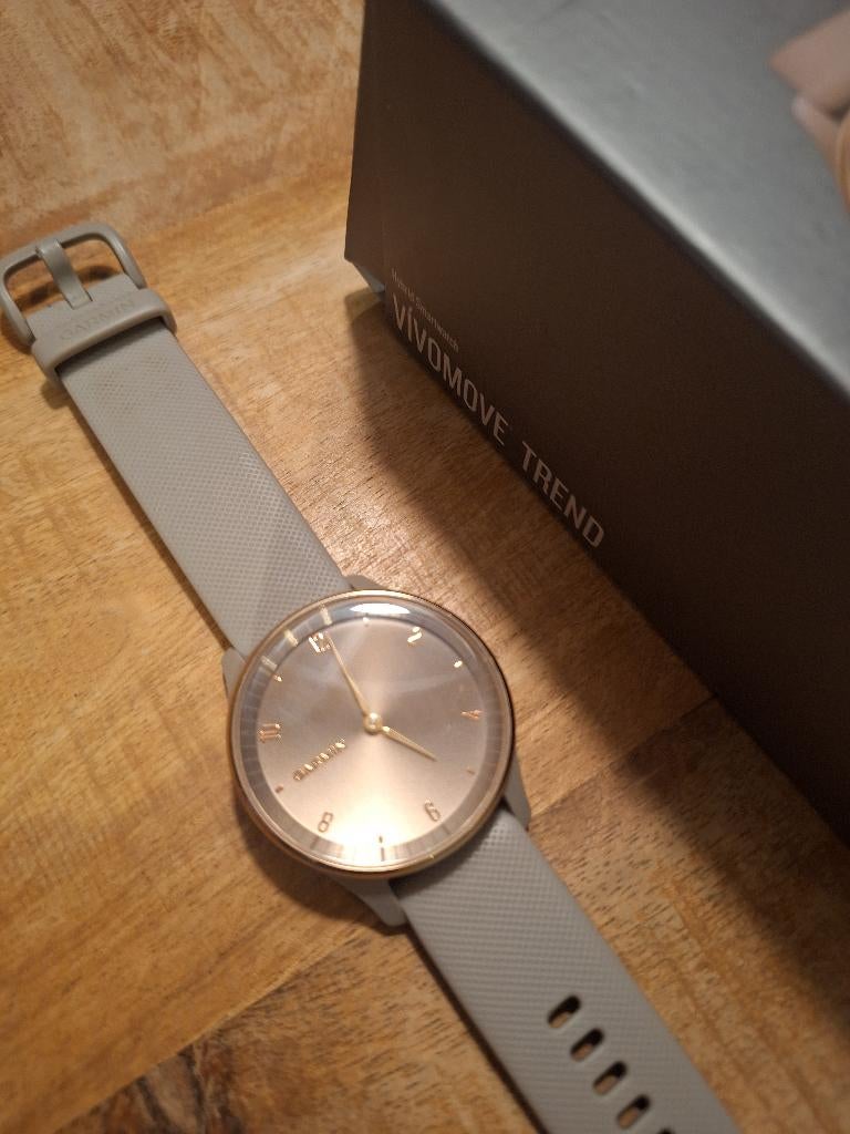 Garmin Vivomove Trend, Sieraden, Tassen en Uiterlijk, Smartwatches, Garmin vivomove, Zwart, Zo goed als nieuw, Waterdicht