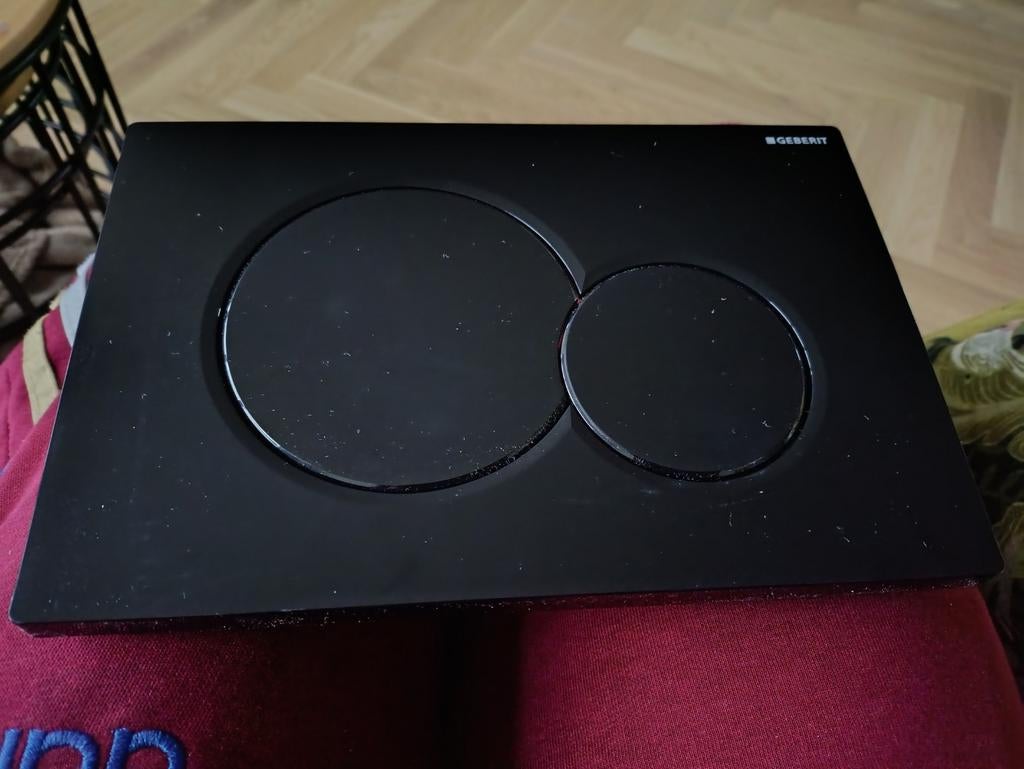 Geberit Bedieningspaneel Sigma 01 Zwart glanzend, Doe-het-zelf en Verbouw, Ophalen of Verzenden, Nieuw, Koper, Toilet