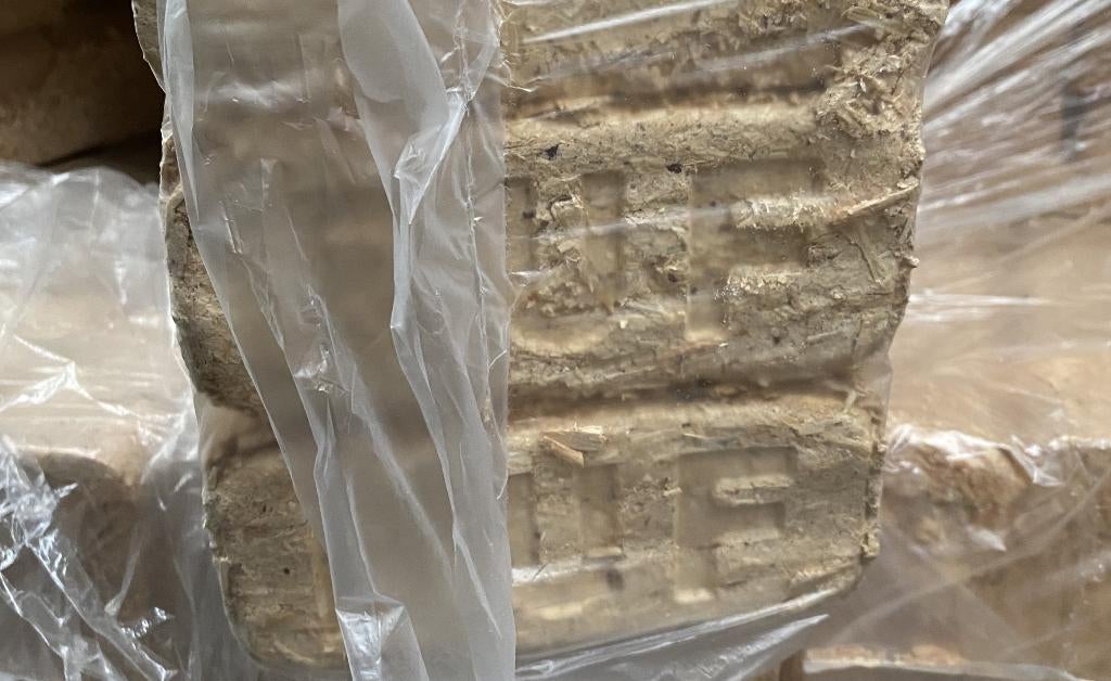 RUF & POP houtbriketten zonder chemische toevoegingen, Minder dan 3 m³, Ophalen, Blokken