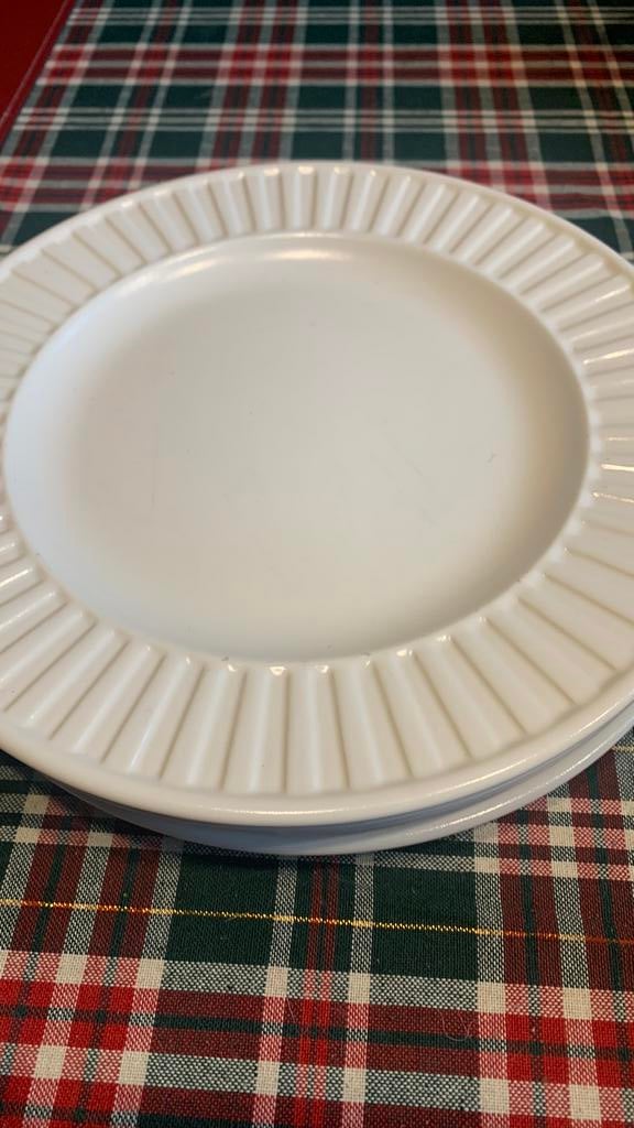 Dinerborden, creme Wedgwood (4), Huis en Inrichting, Keuken | Servies, Ophalen of Verzenden, Zo goed als nieuw, Bord(en), Wedgwood