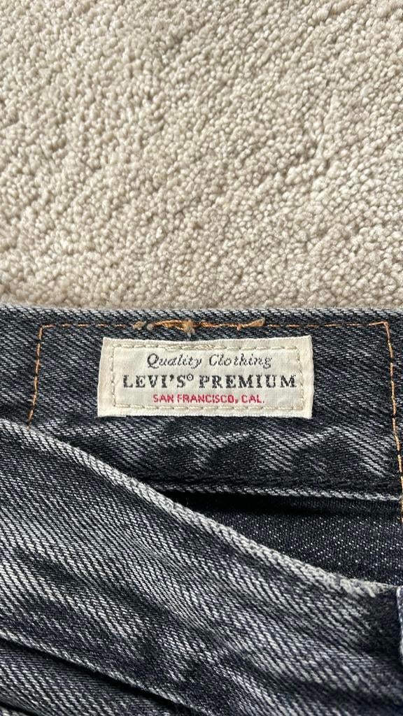 Levi 501 spijkerbroek W29 L32, Ophalen of Verzenden, Zo goed als nieuw, Grijs, W32 (confectie 46) of kleiner