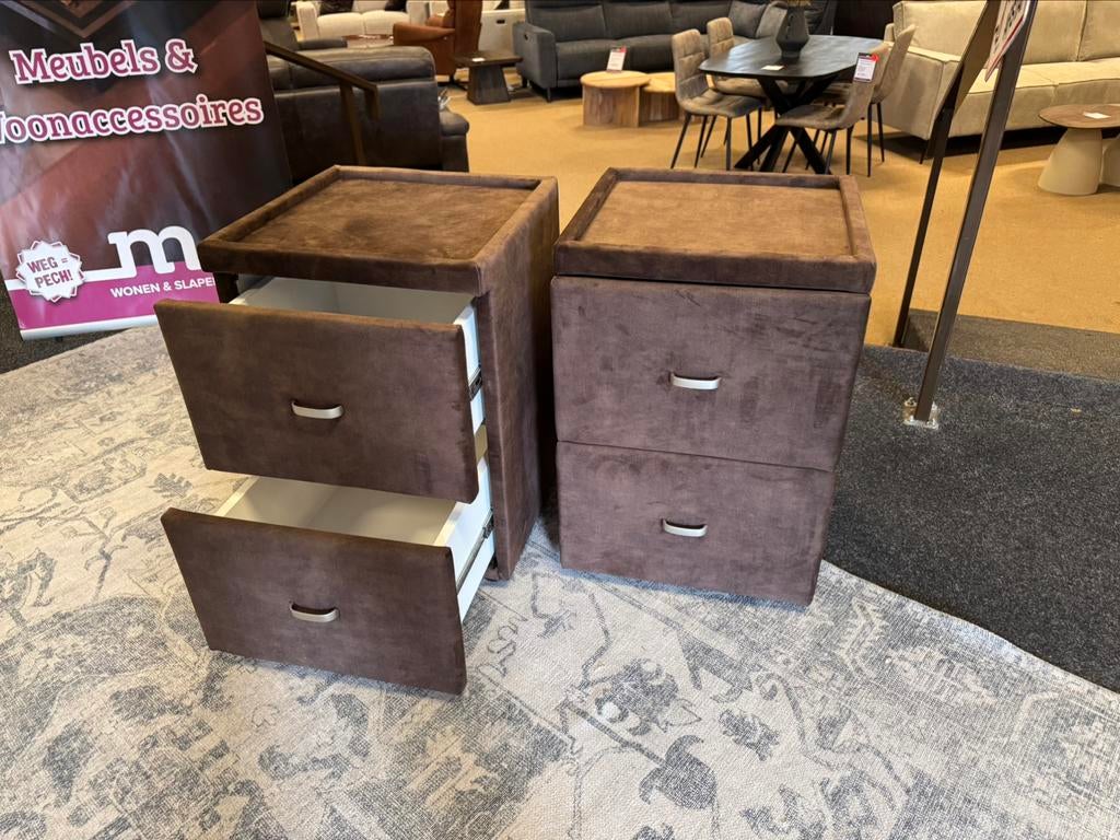 Nachtkastjes Bruin Velvet 2x €169,- Direct/leverbaar E-7124, Ophalen, Minder dan 45 cm, Nieuw, 55 tot 70 cm